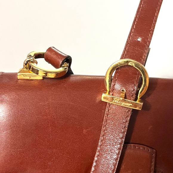 Vintage Salvatore Ferragamo Botanical prints Nano Crossbody bag- 💯% Authentic - Picture 13 of 13